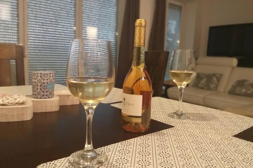Toelgyerdo Apartman Kismaros Extérieur photo