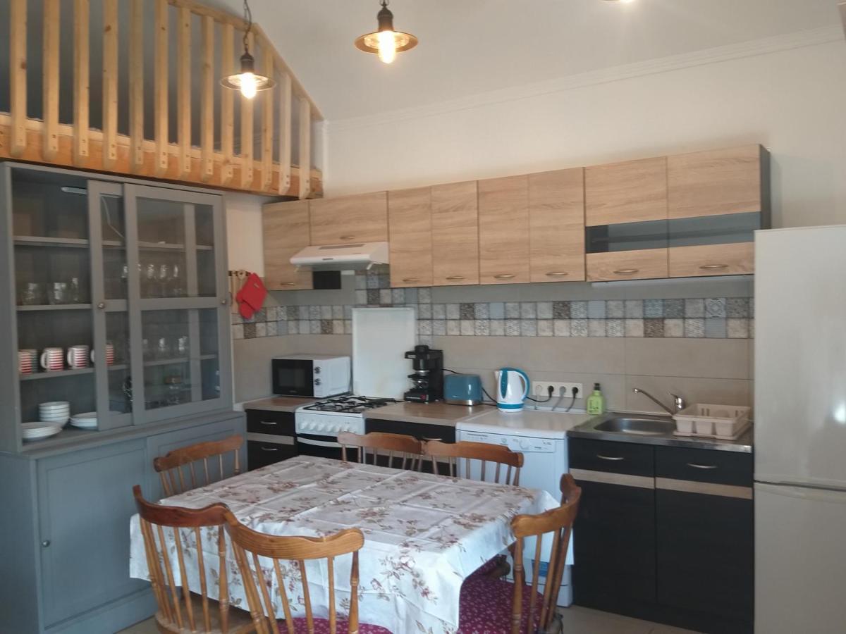 Toelgyerdo Apartman Kismaros Extérieur photo